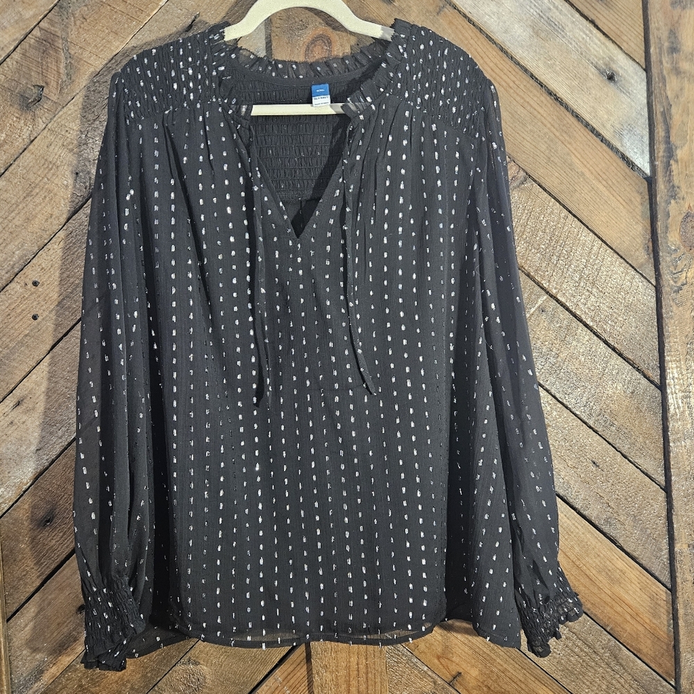 Old Navy Chiffon Black and Silver Blouse Sz XXL Like New